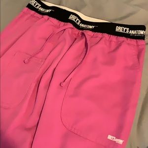 Grey’s Anatomy Athletic 3 Pocket Logo Waist Pants